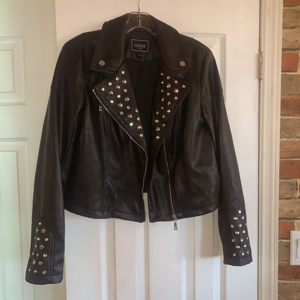 Guess ?¿?leather jacket 😍🤫